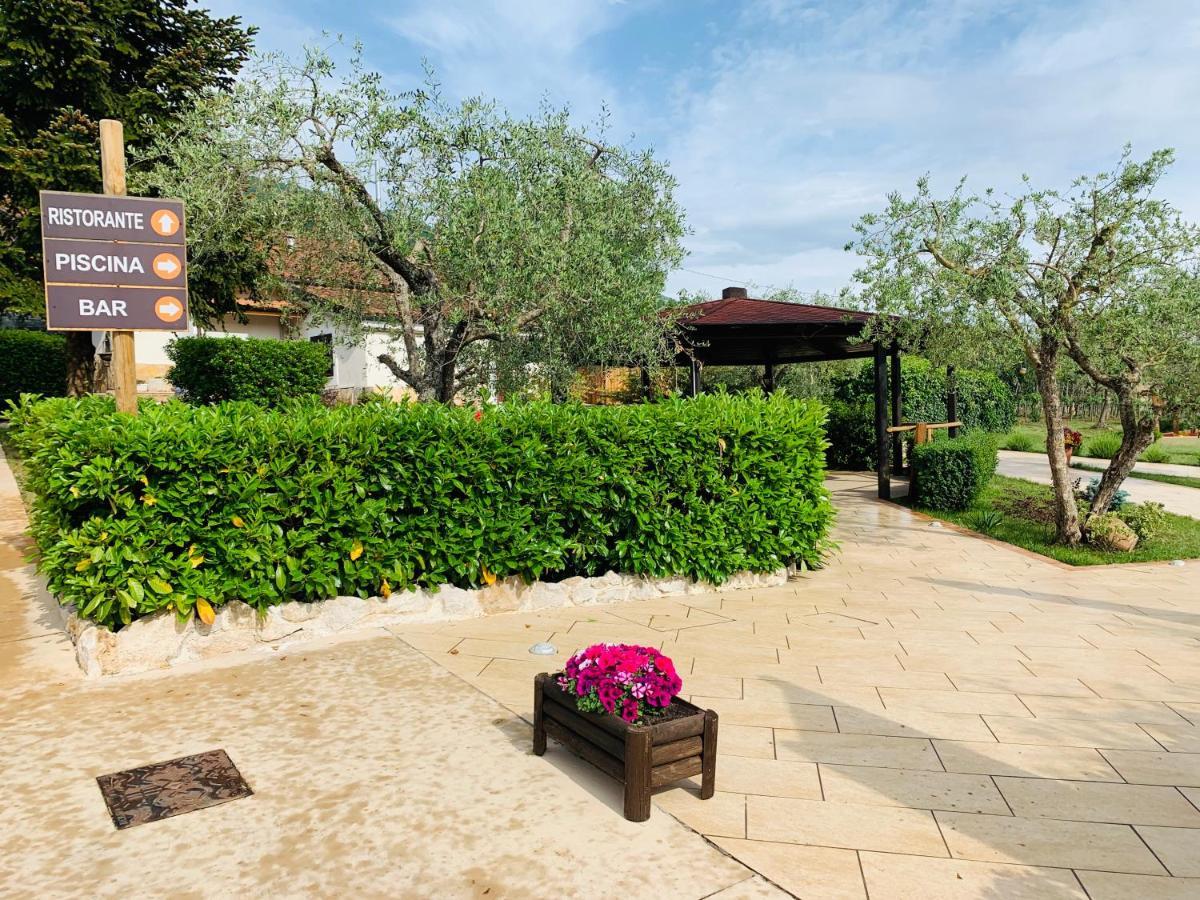Agriturismo Il Castagneto Padula Exteriér fotografie