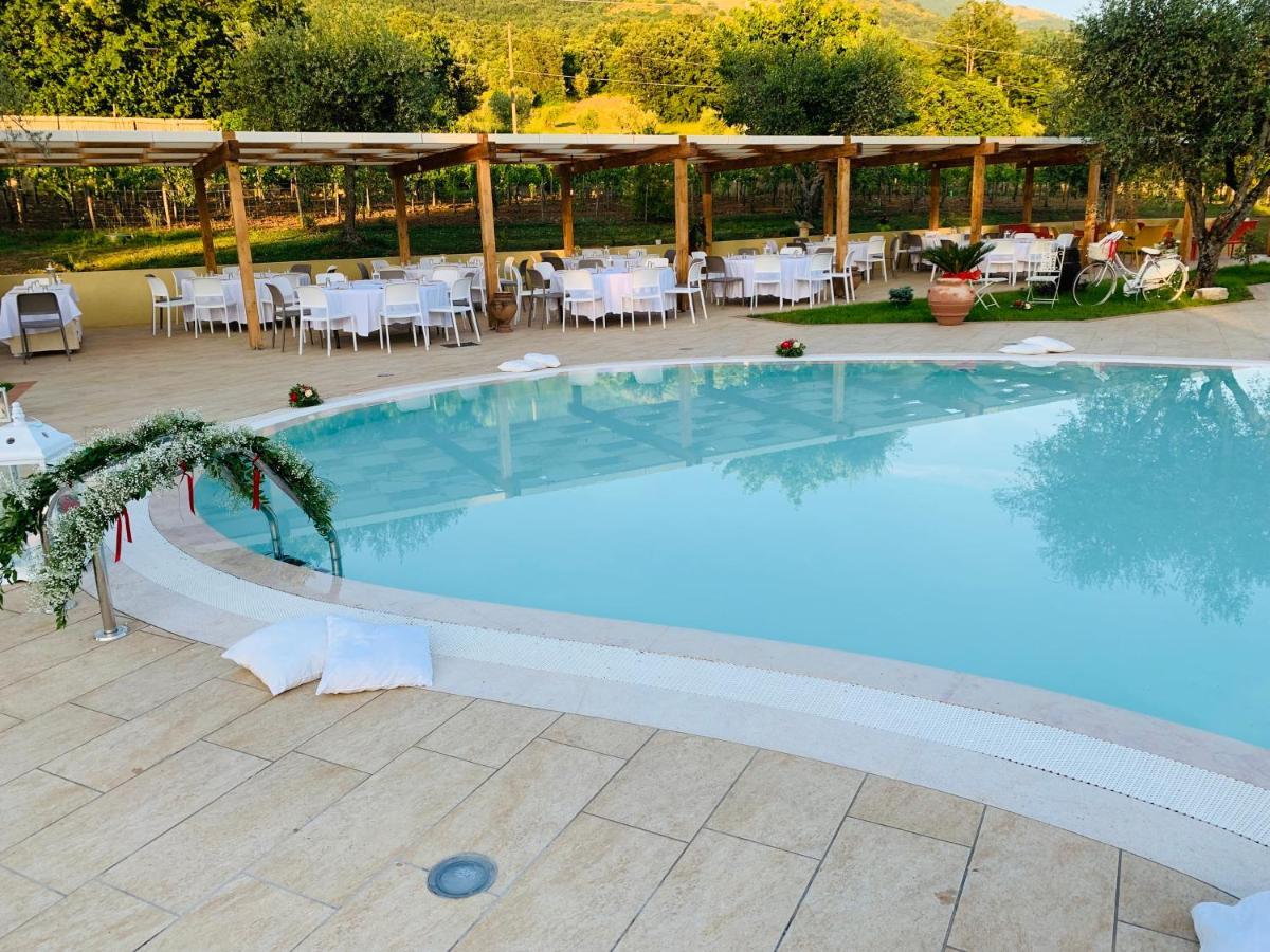 Agriturismo Il Castagneto Padula Exteriér fotografie