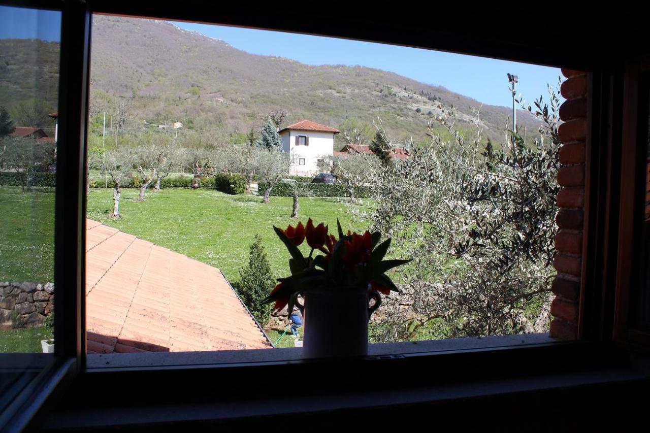 Agriturismo Il Castagneto Padula Exteriér fotografie