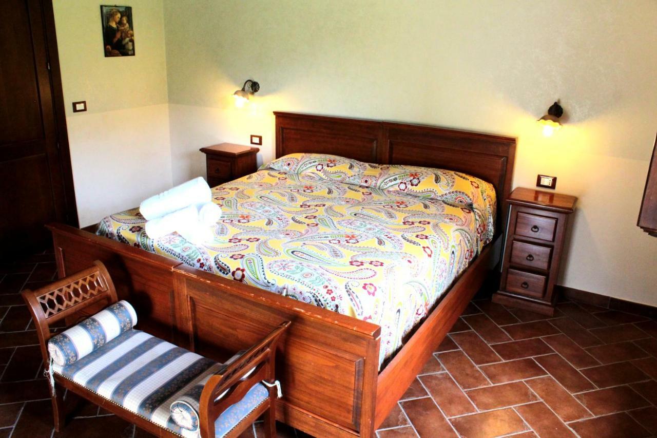 Agriturismo Il Castagneto Padula Exteriér fotografie