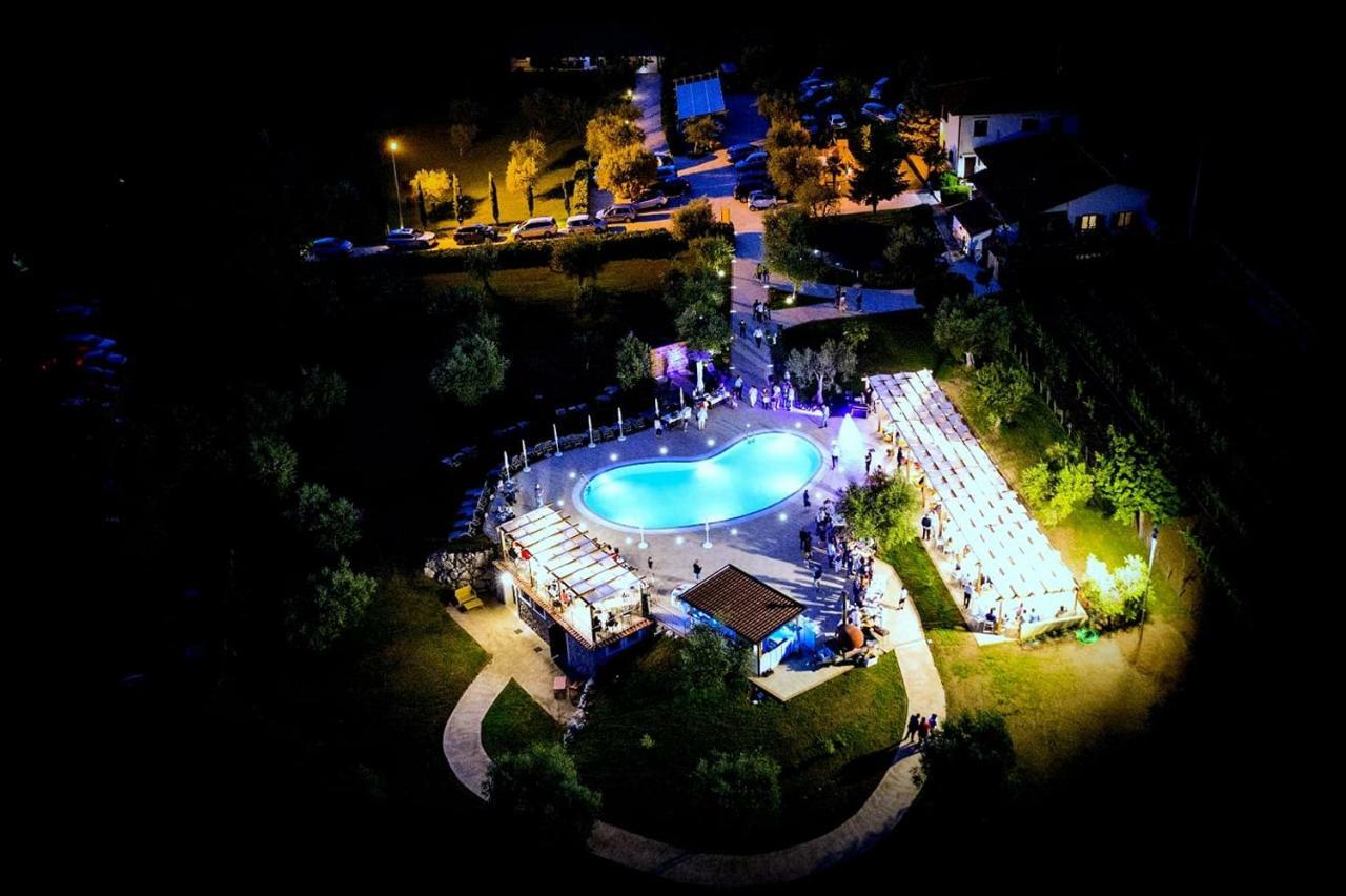 Agriturismo Il Castagneto Padula Exteriér fotografie